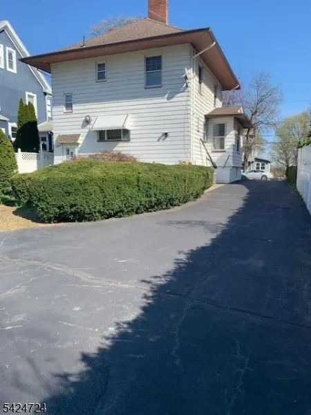 415 Hillside Ave, Clifton City, NJ 07110