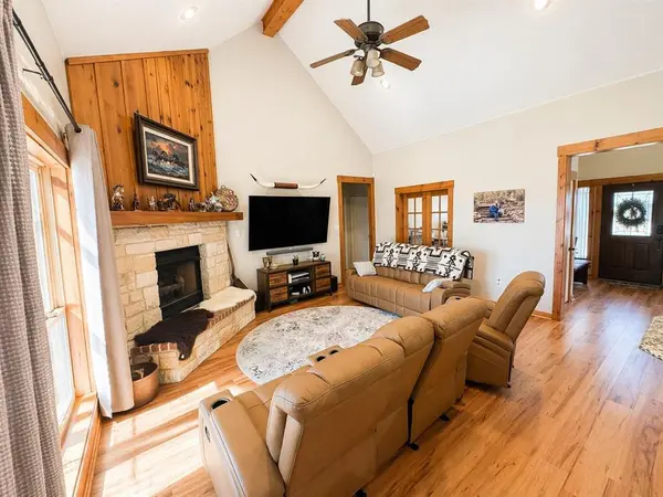 226 HCR 3321, Hubbard, TX 76648