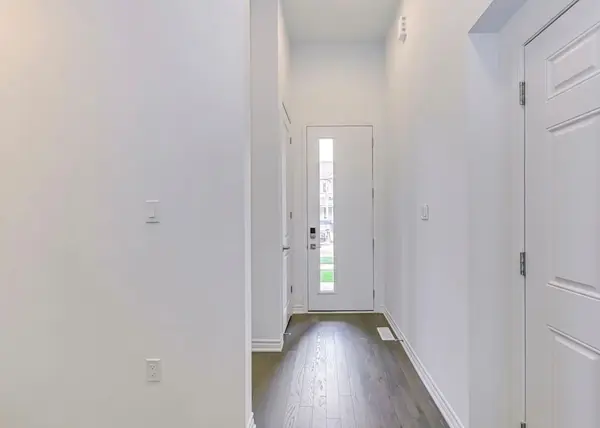 3026 Langdon RD, Oakville, ON L6H 7Y5