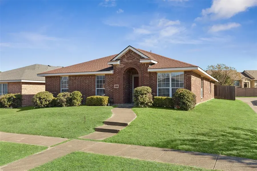 640 Canyon Place, Desoto, TX 75115