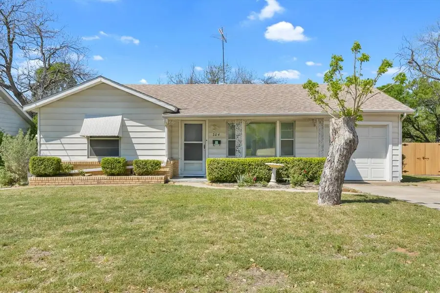 204 Westfork Drive, Fort Worth, TX 76114