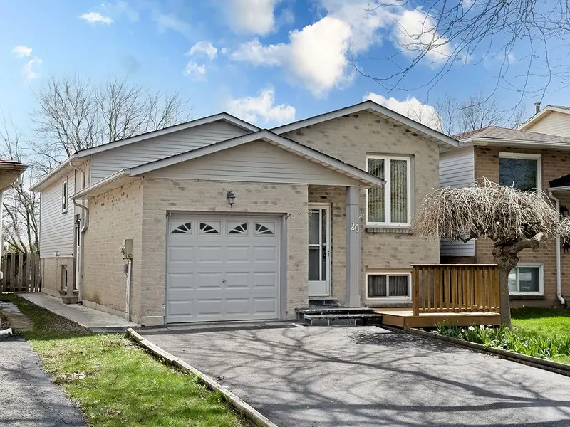 26 Lampman CRES, Thorold, ON L2V 4K7