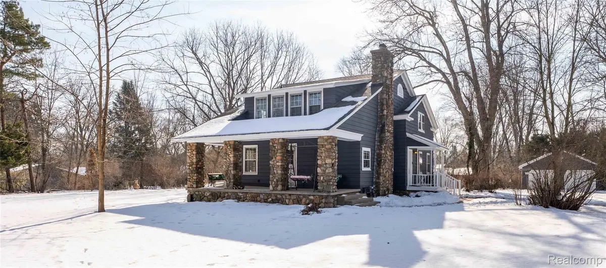 650 Wattles RD, Bloomfield Hills, MI 48304