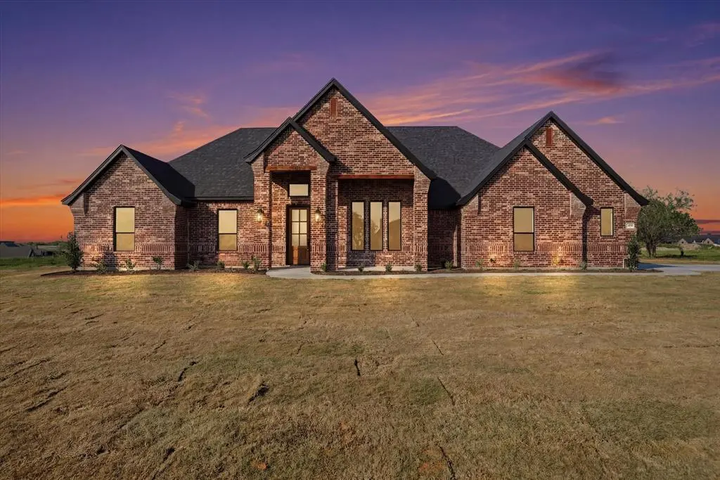 450 Red Bird Drive, Springtown, TX 76082