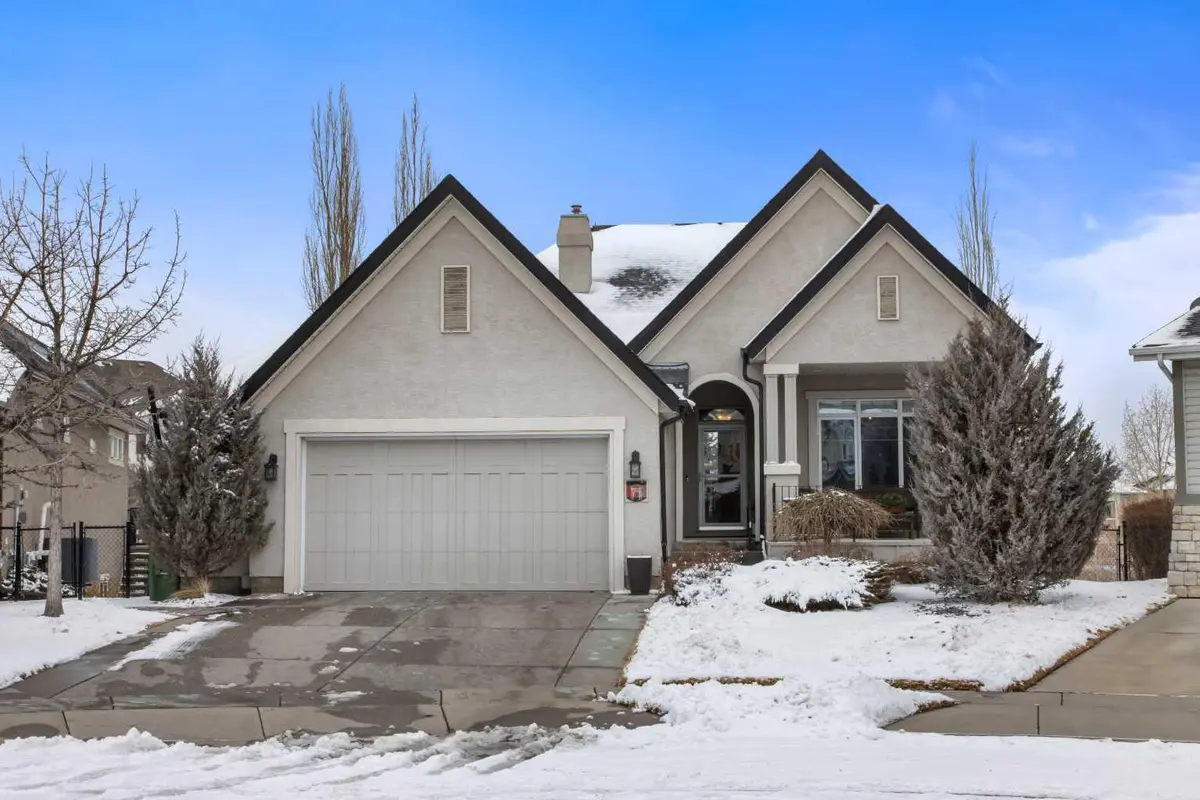 71 Elgin Estates HL SE, Calgary, AB T2Z 4R1