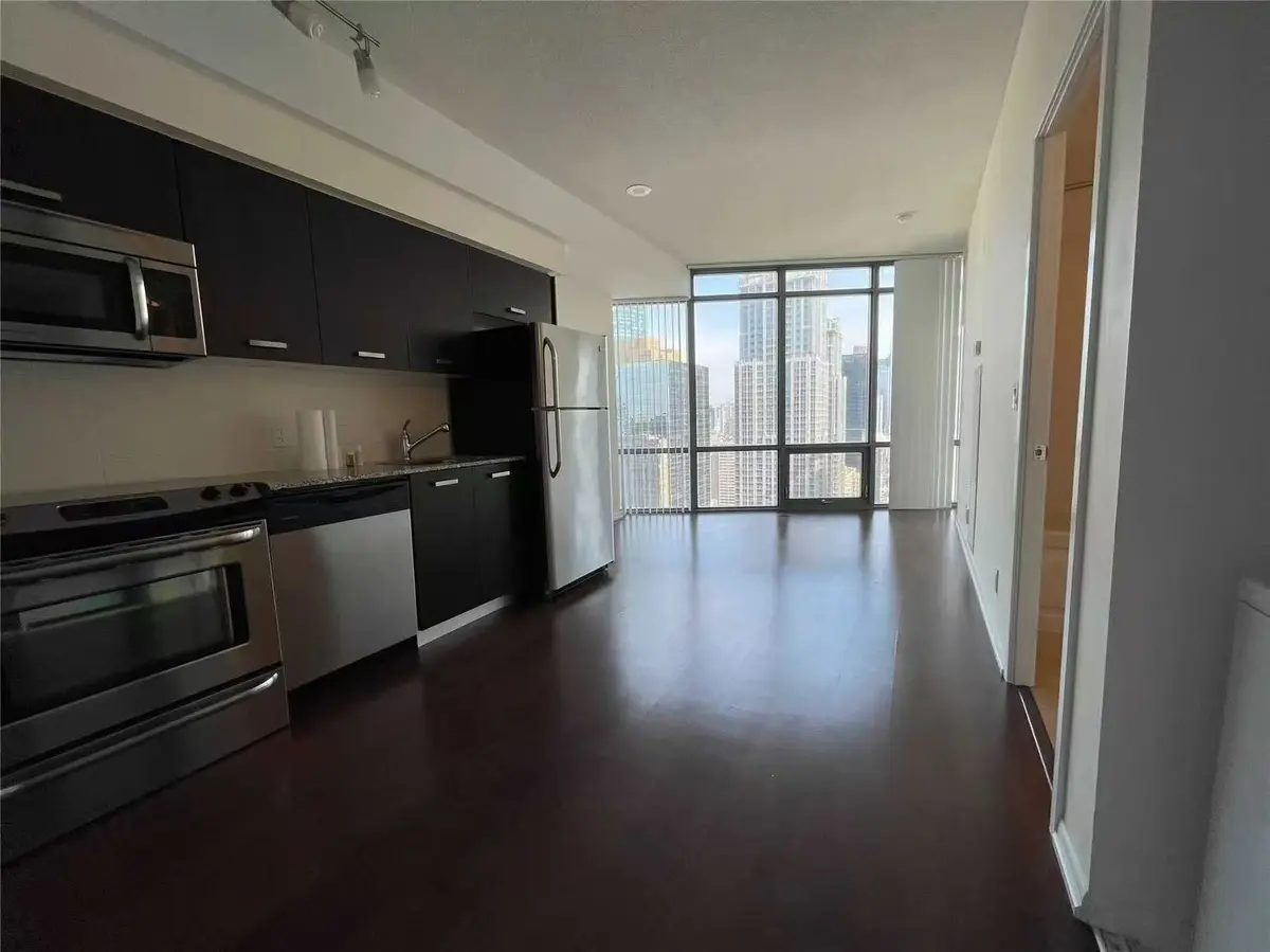 832 Bay ST #3409, Toronto C01, ON M5S 1Z6