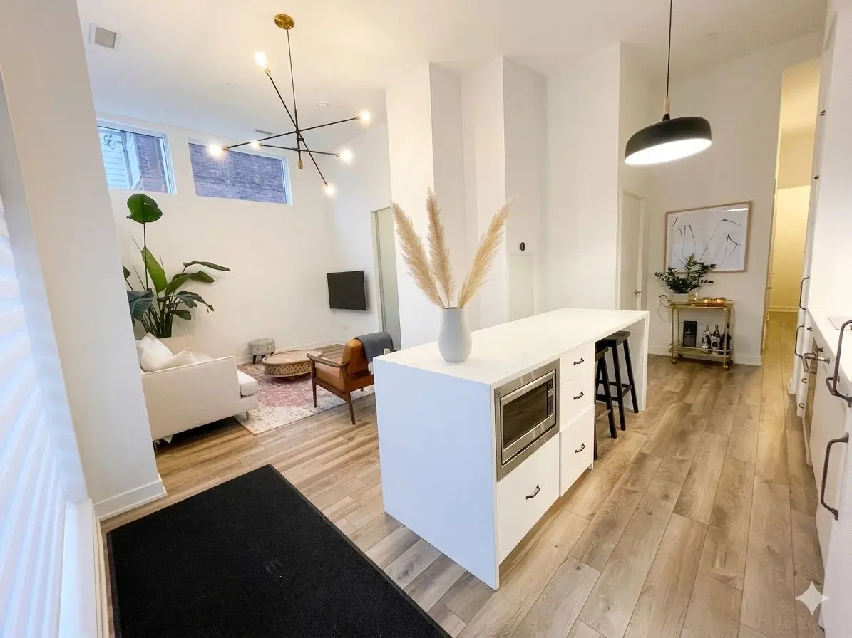 106 Dovercourt RD #102, Toronto C01, ON M5J 0G4