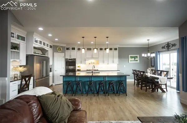 1747 Islehurst LN, Monument, CO 80132