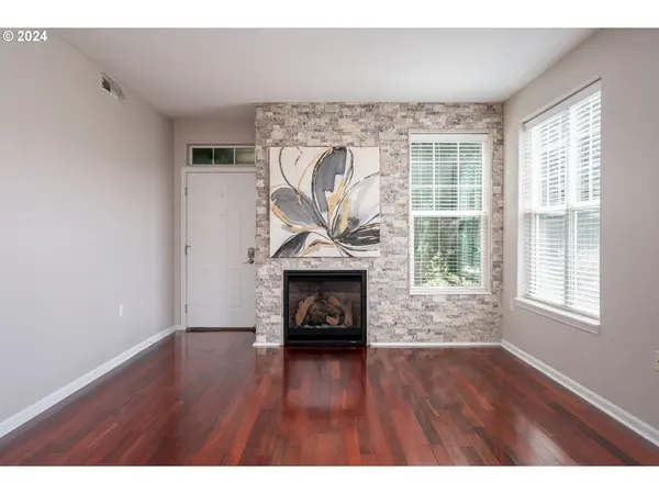 2395 SNOWBERRY RIDGE CT, West Linn, OR 97068