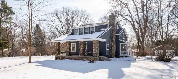 650 Wattles RD,  Bloomfield Hills,  MI 48304