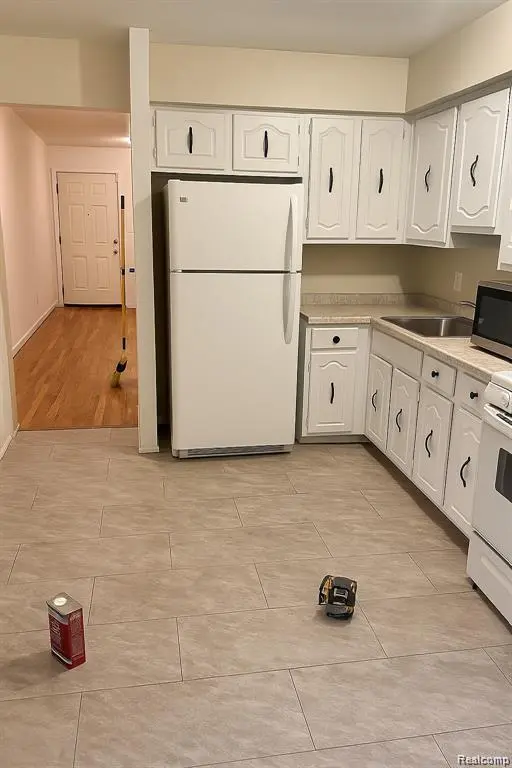 27441 Avondale ST, Inkster, MI 48141