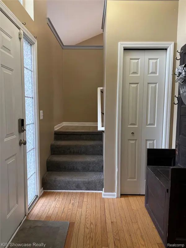 2365 Hartford AVE, Waterford Charter Township, MI 48327