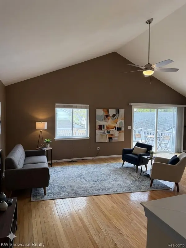 2365 Hartford AVE, Waterford Charter Township, MI 48327