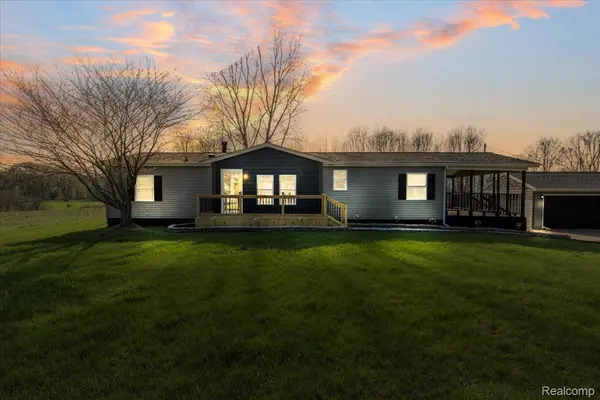 1160 S Van Vleet RD, Clayton Charter Township, MI 48473