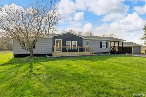 1160 S Van Vleet RD, Clayton Charter Township, MI 48473