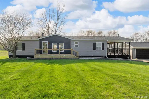 1160 S Van Vleet RD, Clayton Charter Township, MI 48473