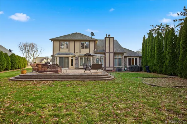 3799 Tymber Ridge CT, Sterling Heights, MI 48314