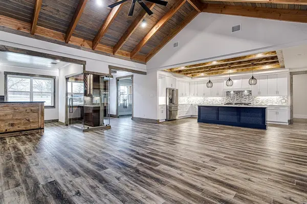 6301 Big Elk Drive, Fort Worth, TX 76140