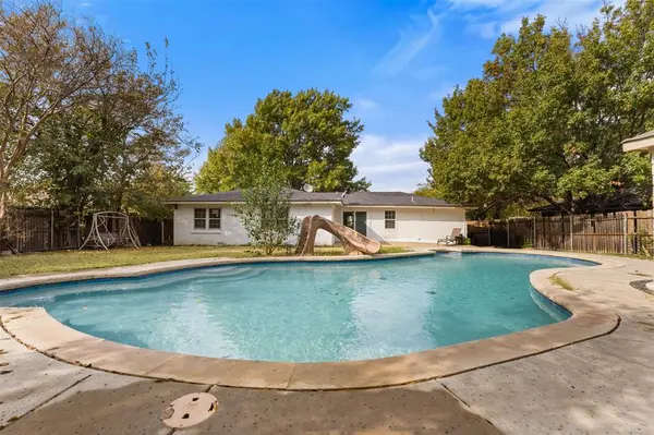 4809 waldron Avenue, Fort Worth, TX 76133