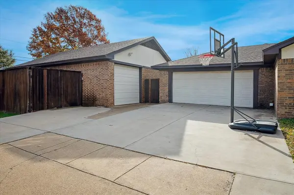 5352 Colorado Court, North Richland Hills, TX 76180