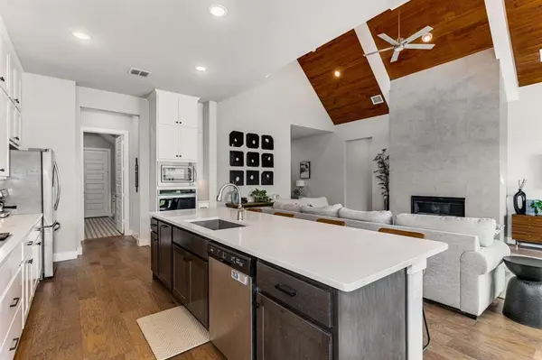 175 Stirling Drive, Argyle, TX 76226