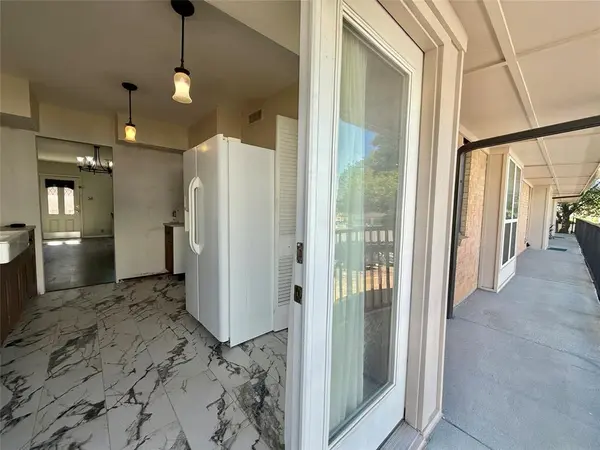 7830 Meadow Park Drive #209, Dallas, TX 75230