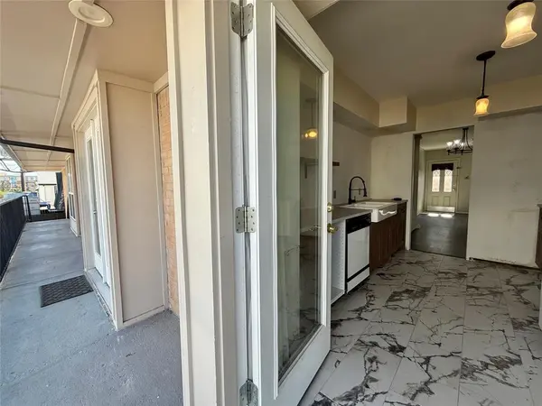 7830 Meadow Park Drive #209, Dallas, TX 75230