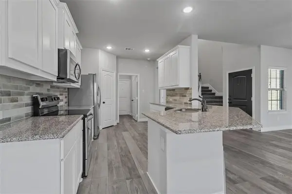 708 Amber Drive, Greenville, TX 75402