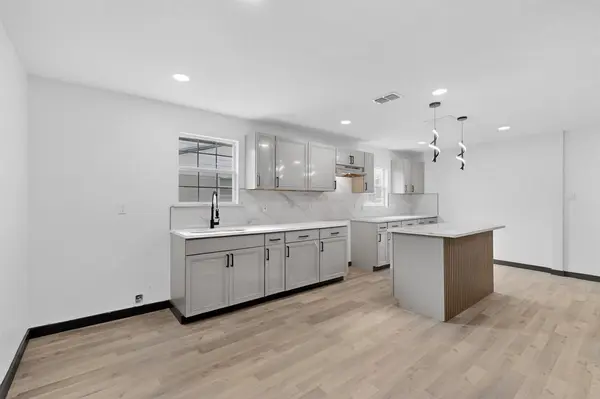 11360 Drummond Drive, Dallas, TX 75228