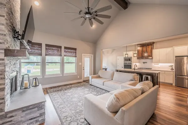 2004 Feather Lane, Weatherford, TX 76088