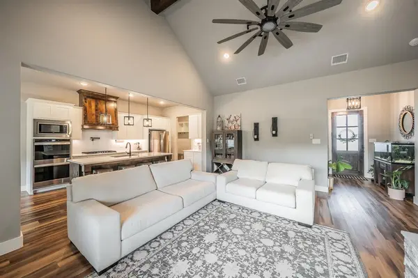 2004 Feather Lane, Weatherford, TX 76088