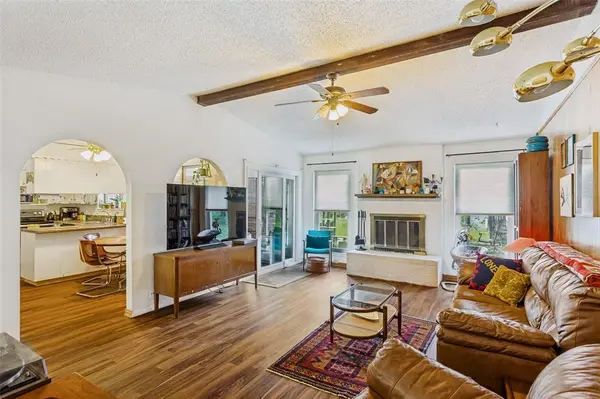 6613 El Greco Avenue, Fort Worth, TX 76133