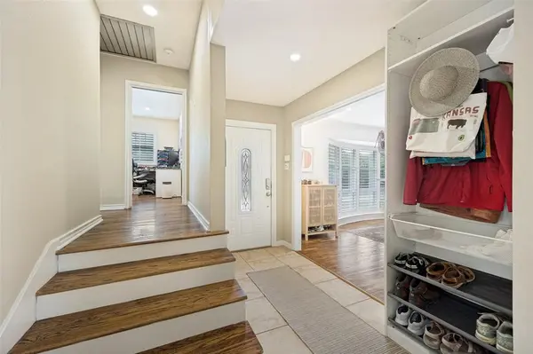 707 S Weatherred Drive, Richardson, TX 75080