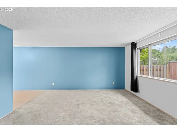 8317 SE 9TH AVE, Portland, OR 97202