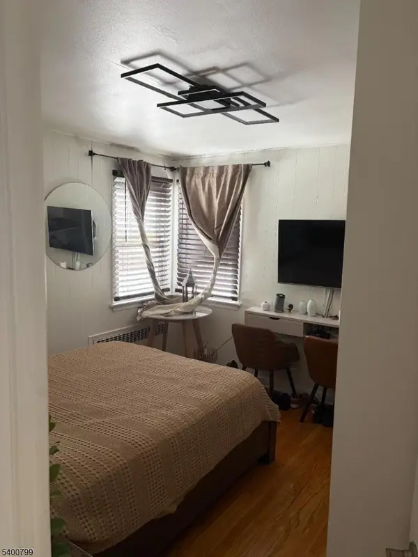 163 Grove St, Lodi Boro, NJ 07644