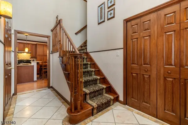 238 Park Ave, Teaneck Twp., NJ 07666