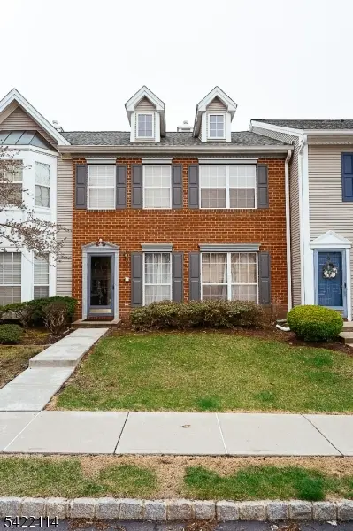 12 Diaz Ct #12, Franklin Twp., NJ 08823