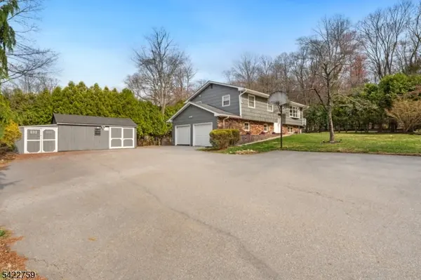 13 Hunters Ln, Byram Twp., NJ 07821