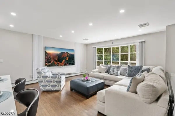 13 Hunters Ln, Byram Twp., NJ 07821