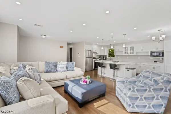 13 Hunters Ln, Byram Twp., NJ 07821