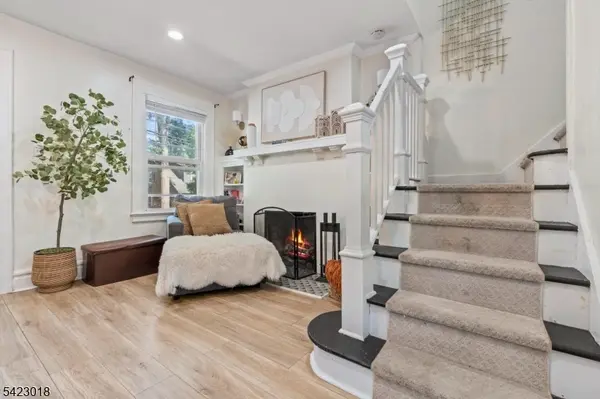 42 Richelieu Pl, Newark City, NJ 07106