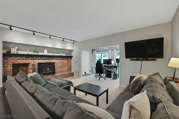 1103 Doolittle Dr, Bridgewater Twp., NJ 08807