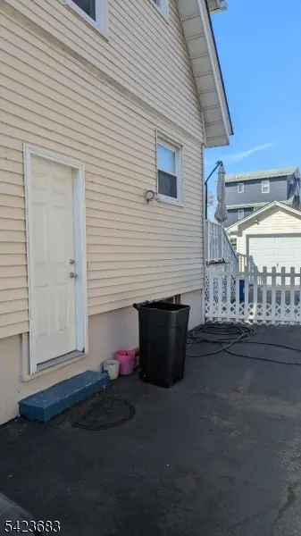 97 Waldo Ave, Bloomfield Twp., NJ 07003