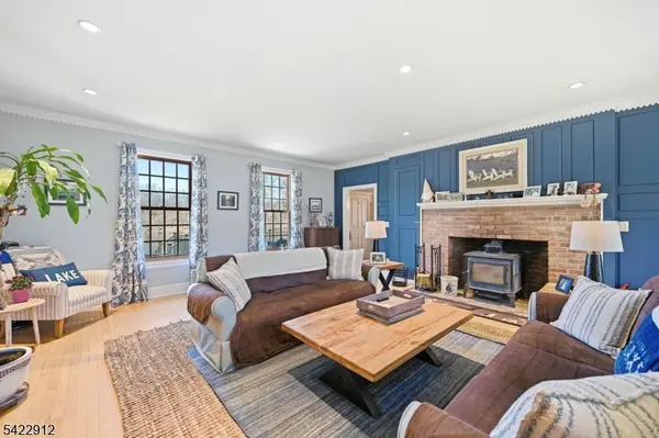 173 Point Breeze Dr, West Milford Twp., NJ 07421