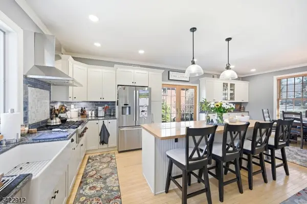 173 Point Breeze Dr, West Milford Twp., NJ 07421