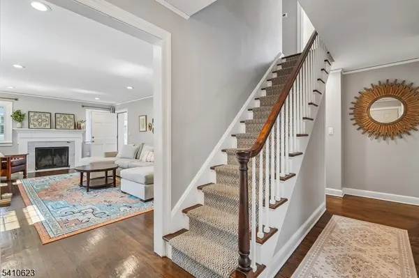 14 Edgewood Rd, Chatham Boro, NJ 07928