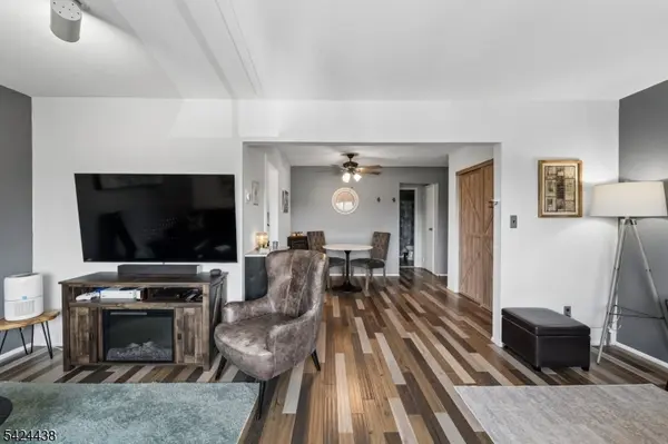 747 Riverside Ave #C-8, Lyndhurst Twp., NJ 07071