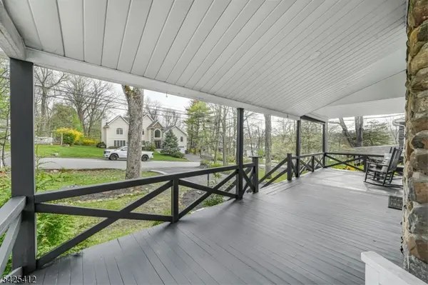 8 Mountainside Dr, Wayne Twp., NJ 07470