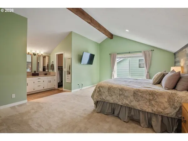 3368 HUCKLEBERRY CT S, Salem, OR 97302