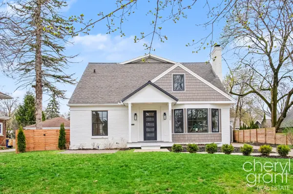 1100 Eastwood AVE SE, East Grand Rapids, MI 49506